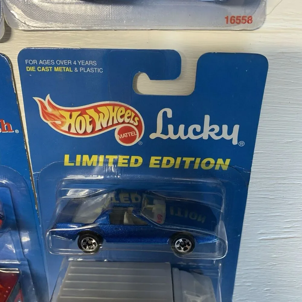 Hot Wheels Vintage 2-pack 90 year anniversary Ride Aid, Woolworth, Lucky Zender